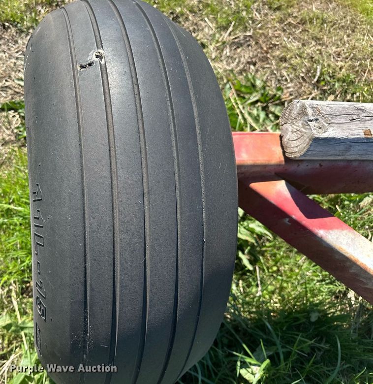 image for item EJ8340 Clark Quality NH3 tank running gear