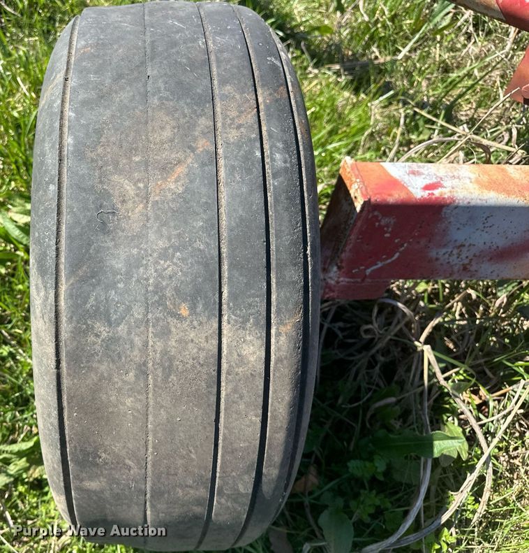 image for item EJ8340 Clark Quality NH3 tank running gear