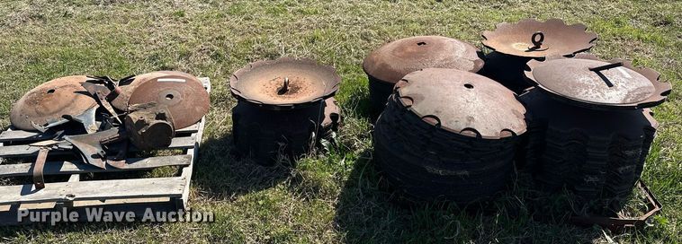 image for item EJ8354 Approximately 200 disks