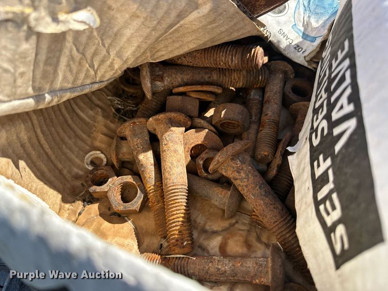 image for item EJ8355 Tractor weights