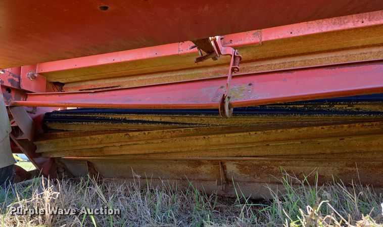 image for item EJ8362 Hesston 1120 swather / windrower