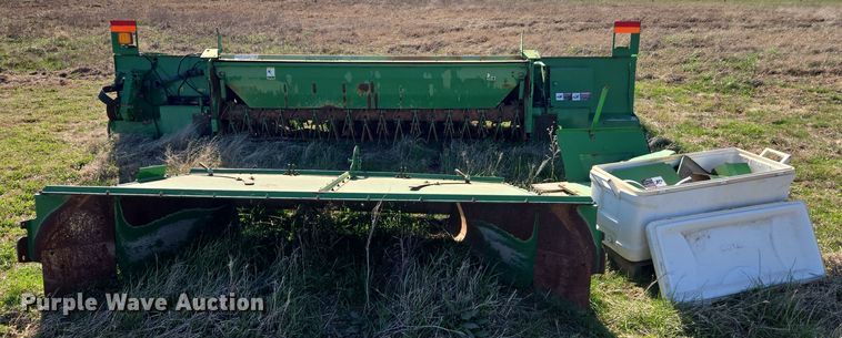 image for item EJ8365 John Deere 995 windrower header