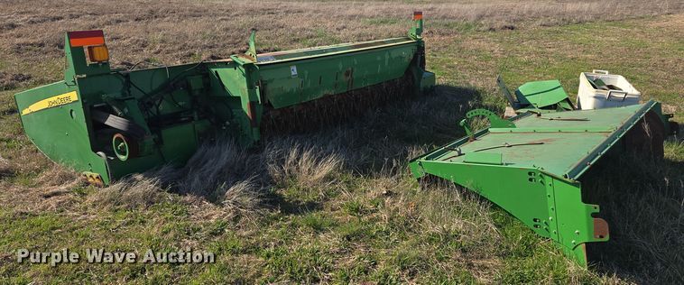 image for item EJ8365 John Deere 995 windrower header