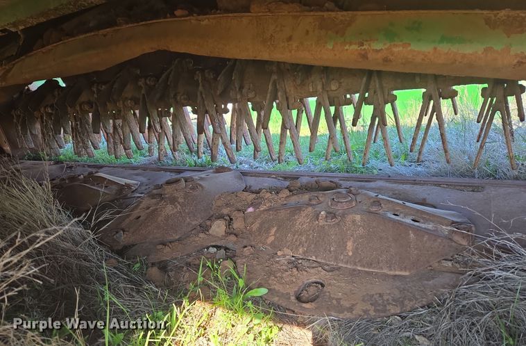 image for item EJ8365 John Deere 995 windrower header