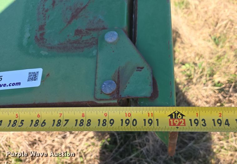 image for item EJ8365 John Deere 995 windrower header