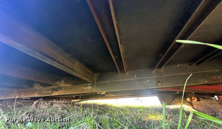 image for item EJ8368 DewEze 487 hydraulic bale bed