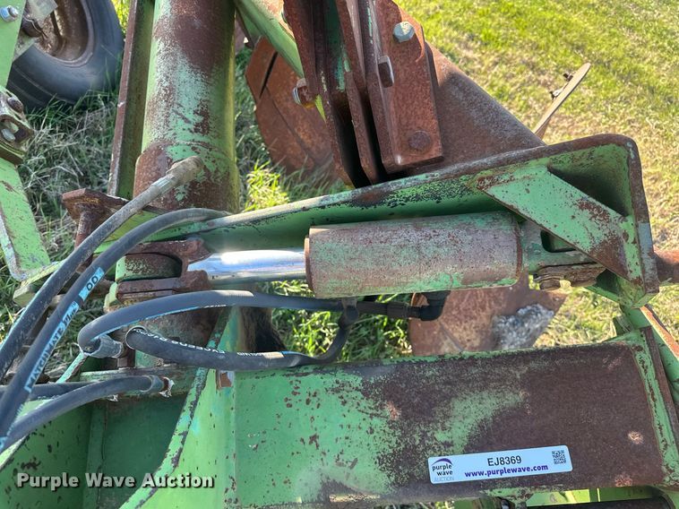 image for item EJ8369 John Deere E-8350 eight bottom two-way plow