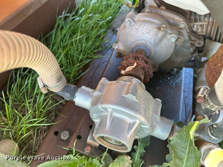 image for item EJ8374 Turf sprayer