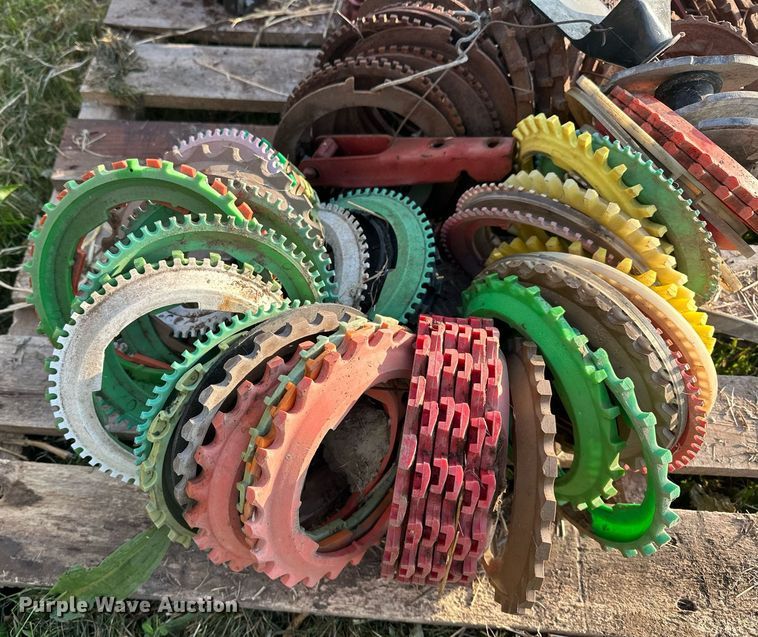 image for item EJ8379 John Deere 7200 MaxEmerge 2 no-till planter