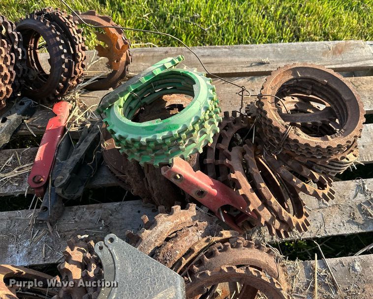 image for item EJ8379 John Deere 7200 MaxEmerge 2 no-till planter