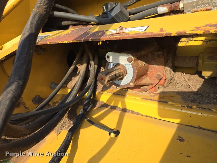 image for item EJ8381 Vermeer 604SM round baler