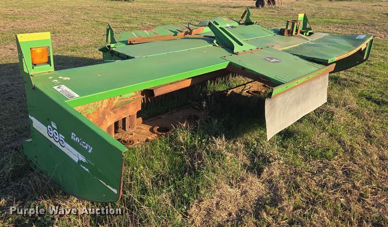 image for item EJ8384 John Deere 995 windrower head