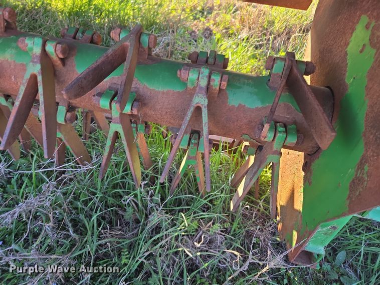 image for item EJ8384 John Deere 995 windrower head