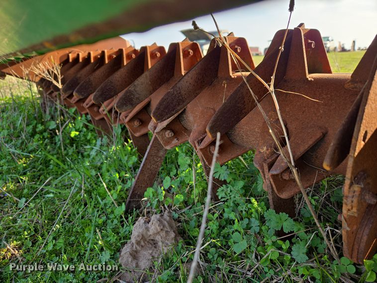 image for item EJ8385 John Deere straw chopper