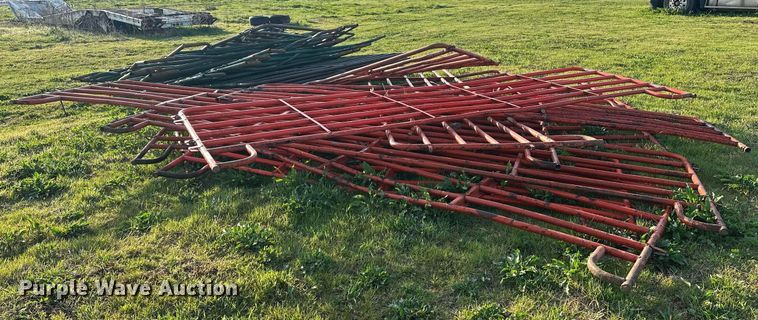 image for item EJ8391 Approximately (32) gates