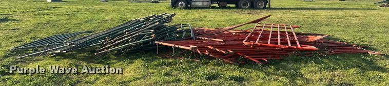 image for item EJ8391 Approximately (32) gates