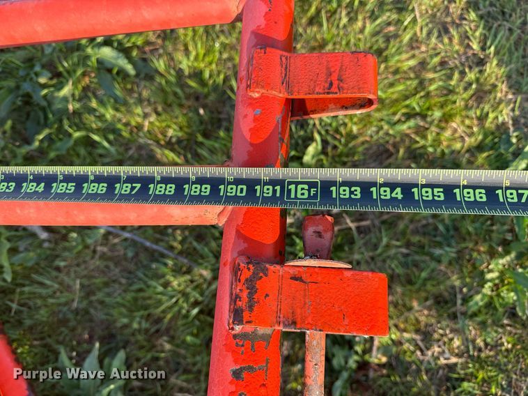 image for item EJ8391 Approximately (32) gates