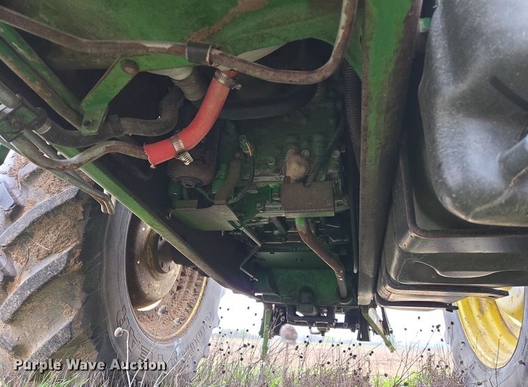 image for item EJ8397 2004 John Deere 6420 tractor