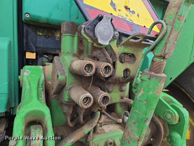 image for item EJ8397 2004 John Deere 6420 tractor