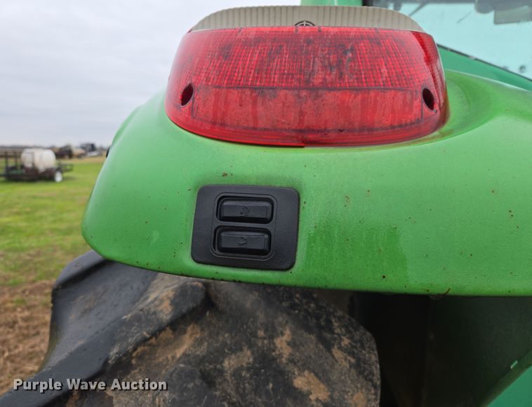 image for item EJ8397 2004 John Deere 6420 tractor