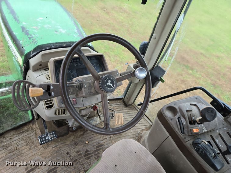 image for item EJ8397 2004 John Deere 6420 tractor