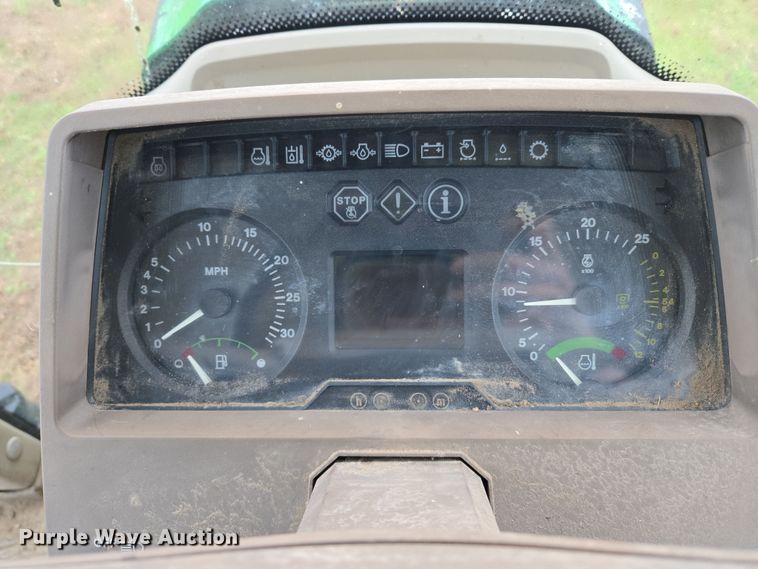 image for item EJ8397 2004 John Deere 6420 tractor