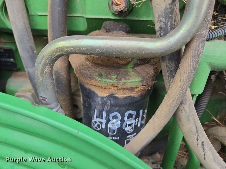 image for item EJ8397 2004 John Deere 6420 tractor