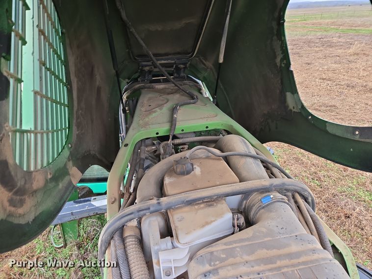 image for item EJ8397 2004 John Deere 6420 tractor