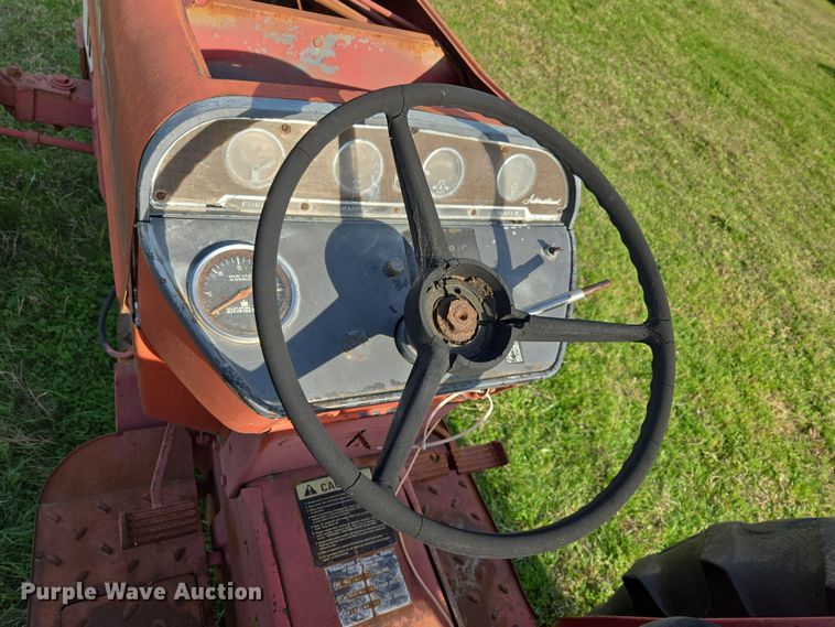 image for item EJ8399 International I2500-A tractor