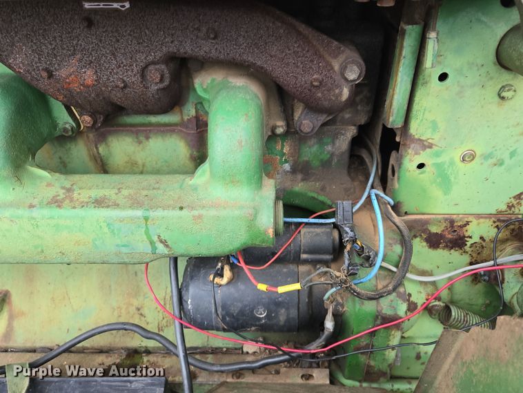 image for item EJ8400 John Deere 4010 tractor