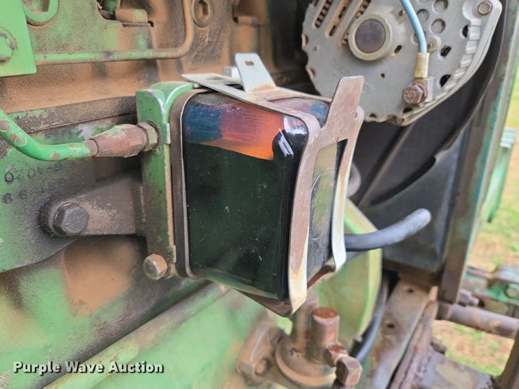 image for item EJ8400 John Deere 4010 tractor