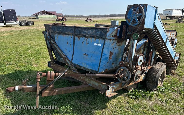 image for item EJ8401 Pecan harvester