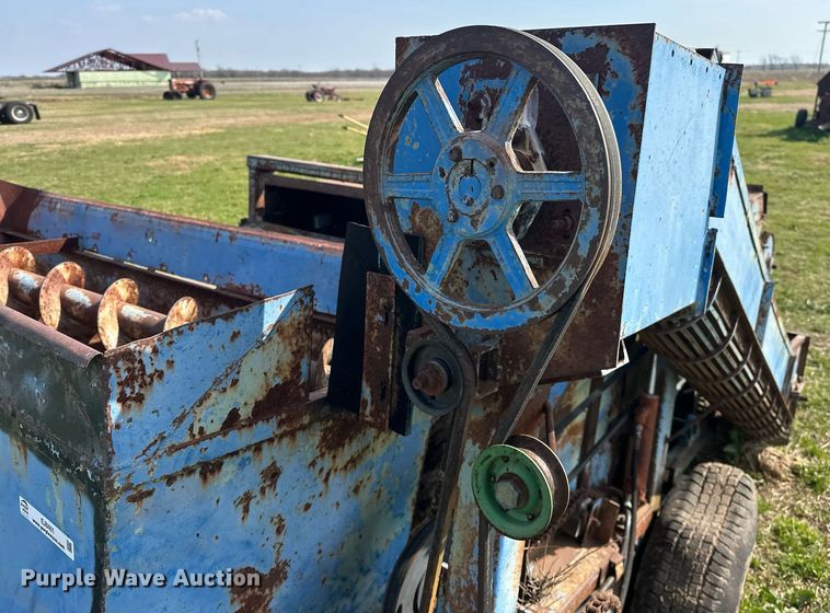 image for item EJ8401 Pecan harvester