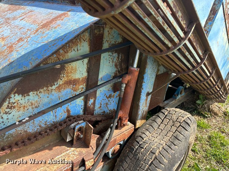 image for item EJ8401 Pecan harvester