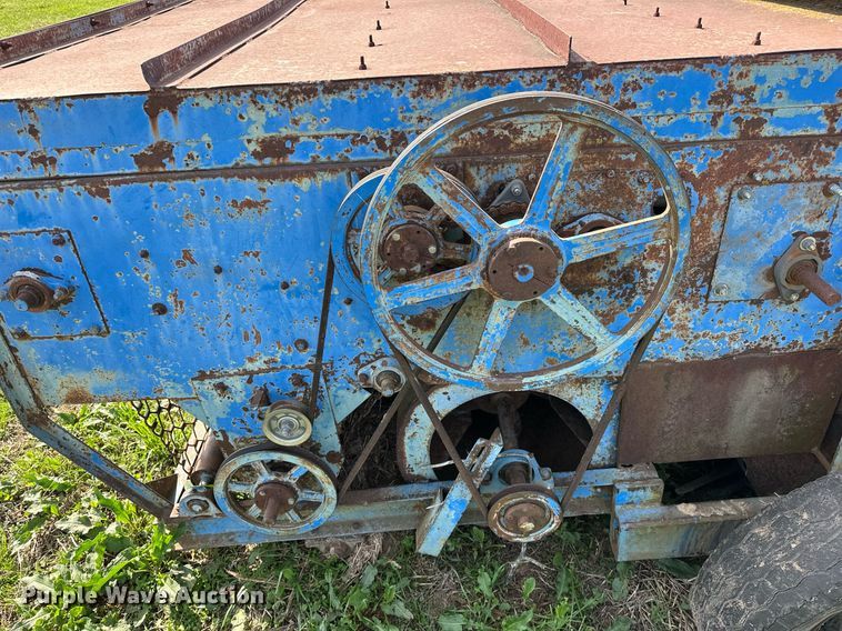 image for item EJ8401 Pecan harvester