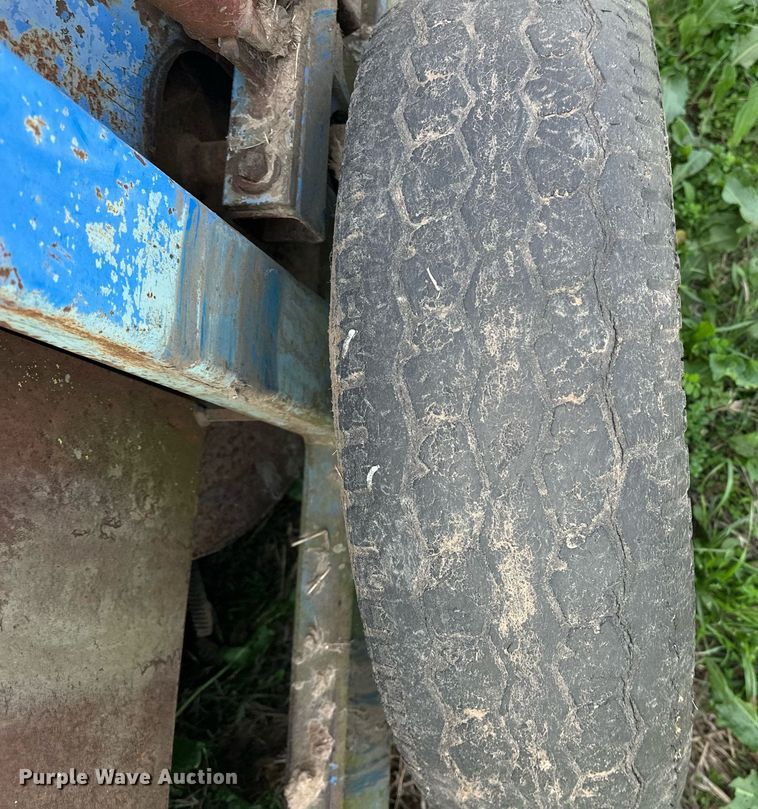 image for item EJ8401 Pecan harvester