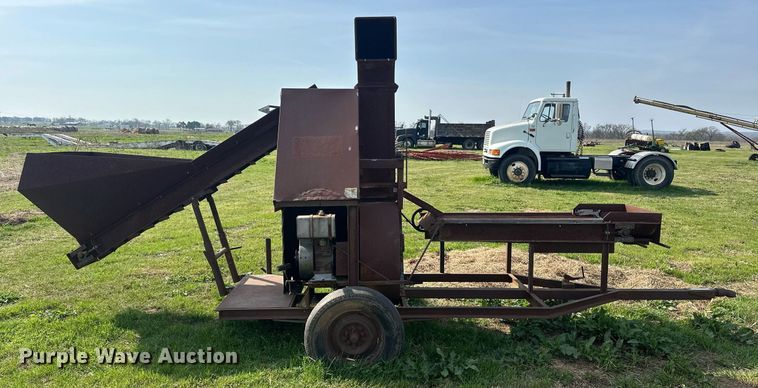 image for item EJ8402 Pecan harvester
