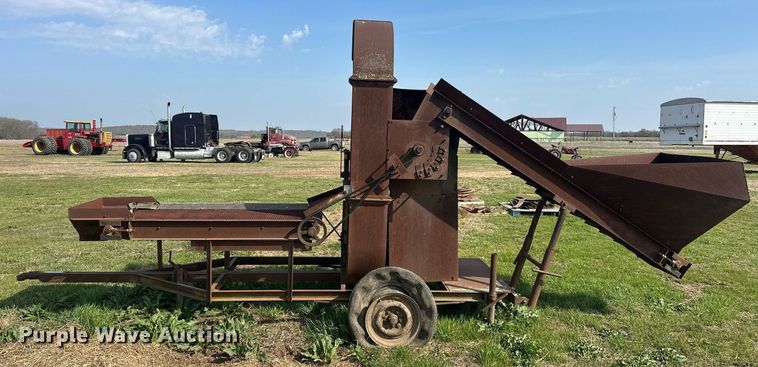 image for item EJ8402 Pecan harvester