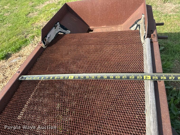 image for item EJ8402 Pecan harvester