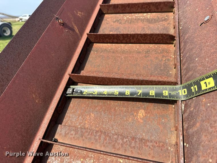 image for item EJ8402 Pecan harvester