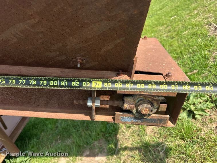 image for item EJ8402 Pecan harvester