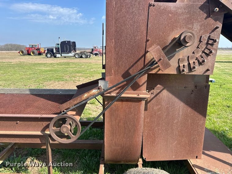 image for item EJ8402 Pecan harvester