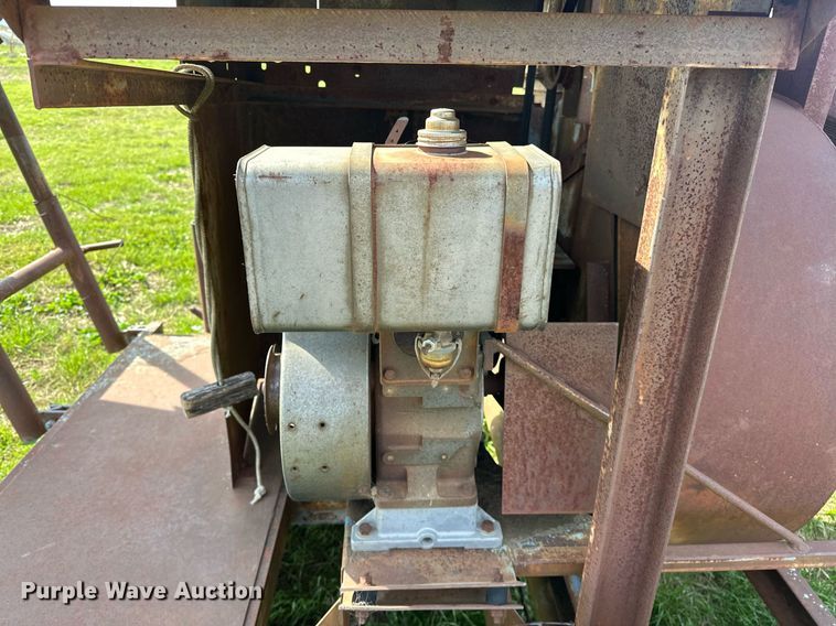 image for item EJ8402 Pecan harvester