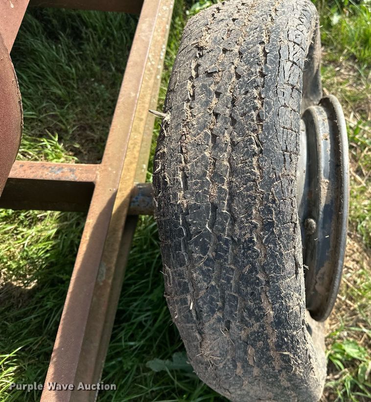 image for item EJ8402 Pecan harvester