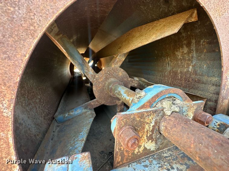 image for item EJ8403 Pecan harvester