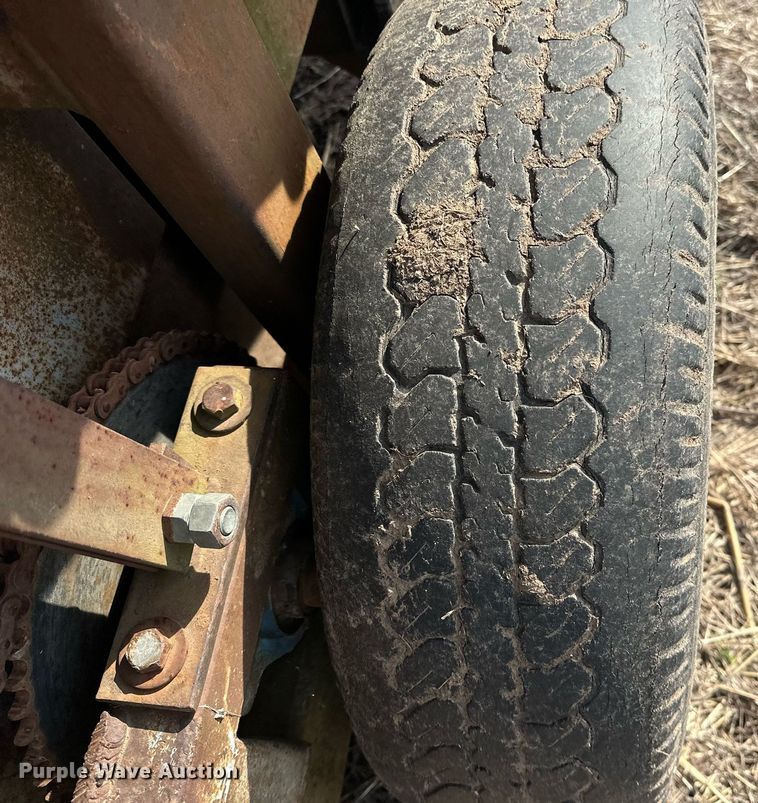 image for item EJ8403 Pecan harvester