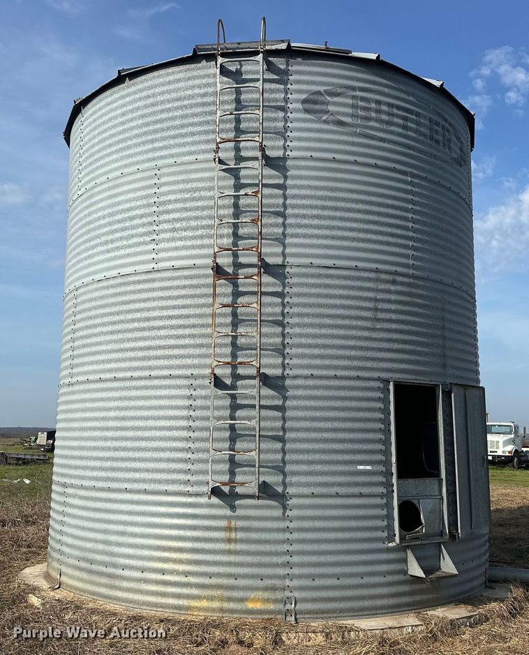 image for item EJ8404 Butler grain bin