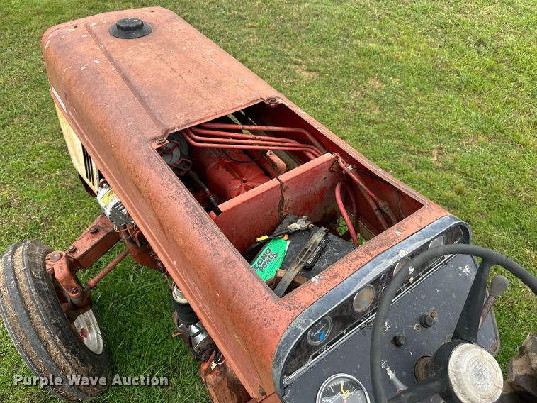 image for item EJ8412 1973 International Harvester 574 tractor