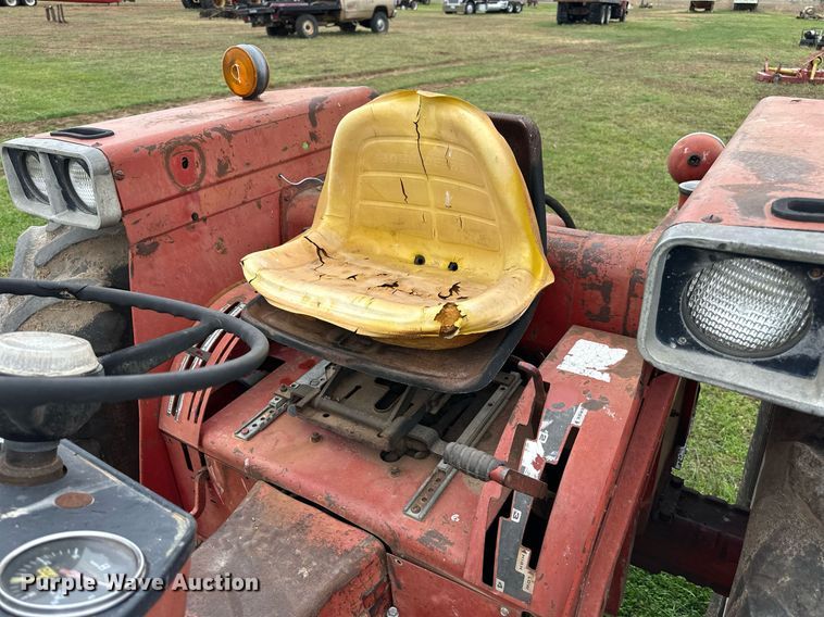 image for item EJ8412 1973 International Harvester 574 tractor