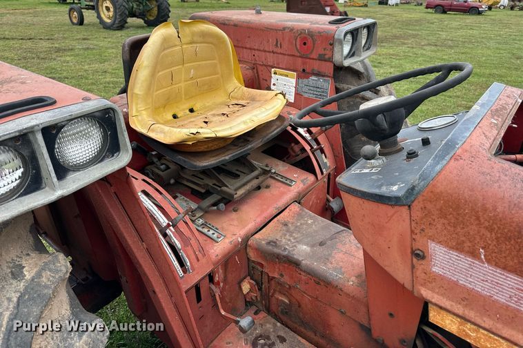 image for item EJ8412 1973 International Harvester 574 tractor